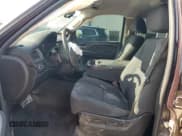 ✅ 2009 Chevrolet Suburban LS • VIN: 1GNFC16J99R225928 • Лот: 54547305. Опубликован ранее на Copart с пробегом 203 556 миль. Бесплатный доступ к архиву аукционных продаж из США и подробный отчёт об истории автомобиля на DreamBid. Изображение 7.