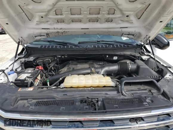 ✅ 2018 Ford Expedition XL • VIN: 1FMJU1FT8JEA30671 • Lot: 77042044. Listed on Copart with 67,168 mi. Free auction sales archive from the USA and detailed vehicle history report at DreamBid. Image 11.