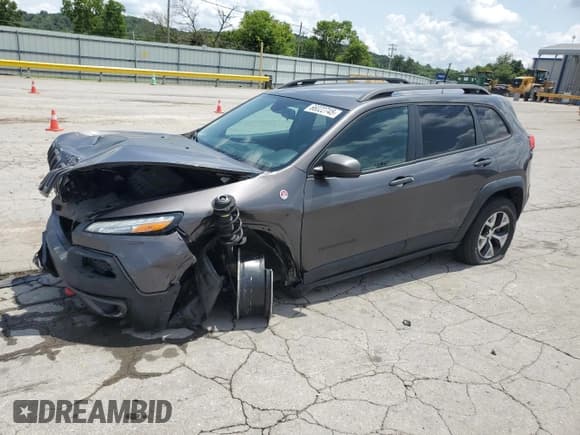 ✅ 2018 Jeep Cherokee Trailhawk • VIN: 1C4PJMBB5JD582494 • Лот: 66022745. Опубликован ранее на Copart с пробегом 98 549 миль. Бесплатный доступ к архиву аукционных продаж из США и подробный отчёт об истории автомобиля на DreamBid. Изображение 1.