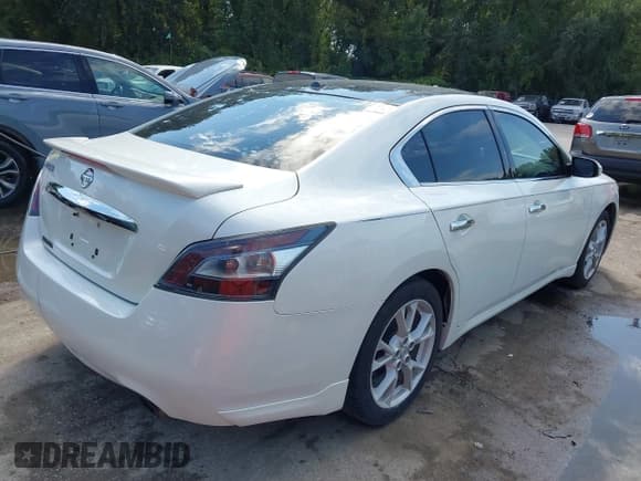 ✅ 2013 Nissan Maxima SV • VIN: 1N4AA5AP7DC840877 • Lot: 43202365. Listed on IAAI with 224,434 mi. Free auction sales archive from the USA and detailed vehicle history report at DreamBid. Image 4.