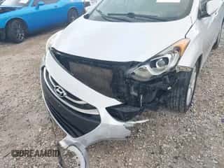 2014 Hyundai Elantra с VIN KMHD35LH3EU171408, выставлен на аукционе IAAI как лот 43058886 с пробегом 178 111 миль миль и . История ставок и продаж доступна на DreamBid. Изображение 6.