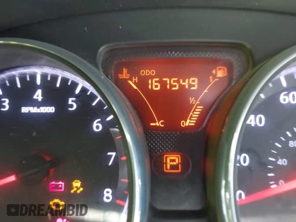 ✅ 2013 Nissan Versa S Plus • VIN: 3N1CN7AP5DL888422 • Lot: 42657923. Wystawiony na IAAI z przebiegiem 167 549 mil. Bezpłatny archiwum sprzedaży aukcyjnych z USA i szczegółowy raport historii pojazdu na DreamBid. Zdjęcie 7.