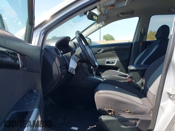 ✅ 2013 Chevrolet Captiva Sport LS • VIN: 3GNAL2EK2DS575448 • Lot: 41979847. Wystawiony na IAAI z przebiegiem 103 199 mil. Bezpłatny archiwum sprzedaży aukcyjnych z USA i szczegółowy raport historii pojazdu na DreamBid. Zdjęcie 5.