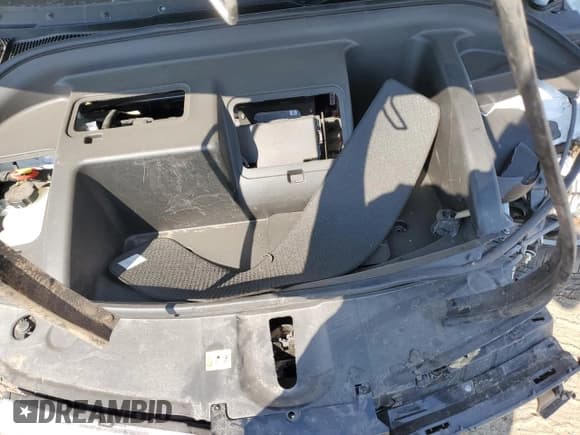 ✅ 2024 VinFast VF 8 Eco • VIN: RLLV1AEB5RH005489 • Лот: 71623674. Опубликован ранее на Copart с пробегом Не указан. Бесплатный доступ к архиву аукционных продаж из США и подробный отчёт об истории автомобиля на DreamBid. Изображение 11.