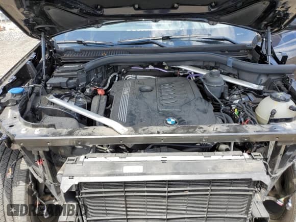 ✅ 2022 BMW X5 xDrive40i • VIN: 5UXCR6C07N9J93993 • Лот: 57893374. Опубликован ранее на Copart с пробегом 40 241 миль. Бесплатный доступ к архиву аукционных продаж из США и подробный отчёт об истории автомобиля на DreamBid. Изображение 13.