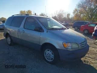 ✅ 2003 Toyota Sienna LE • VIN: 4T3ZF13CX3U534124 • Lot: 43531026. Listed on IAAI with 186,727 mi. Free auction sales archive from the USA and detailed vehicle history report at DreamBid. Image 1.