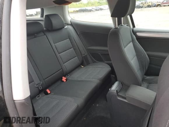 ✅ 2012 Volkswagen Golf • VIN: WVWBB7AJ4CW316117 • Lot: 58064035. Listed on Copart with 113,724 mi. Free auction sales archive from the USA and detailed vehicle history report at DreamBid. Image 10.