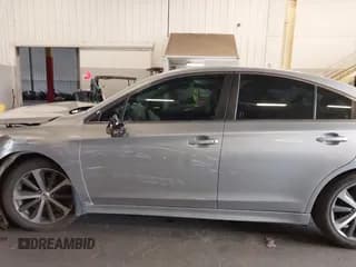 ✅ 2015 Subaru Legacy Limited • VIN: 4S3BNAL66F3040333 • Лот: 43206430. Опубликован ранее на IAAI с пробегом 141 414 миль. Бесплатный доступ к архиву аукционных продаж из США и подробный отчёт об истории автомобиля на DreamBid. Изображение 6.