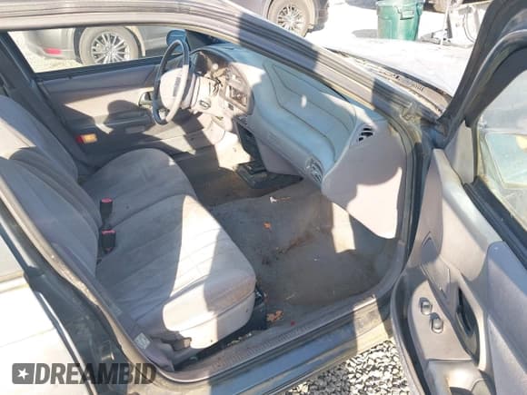 ✅ 1993 Ford Taurus GL • VIN: 1FALP5240PG327124 • Lot: 42074204. Listed on IAAI with 27,681 mi. Free auction sales archive from the USA and detailed vehicle history report at DreamBid. Image 5.