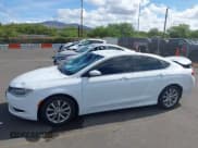 ✅ 2015 Chrysler 200 C • VIN: 1C3CCCCG2FN519209 • Lot: 42642312. Wystawiony na IAAI z przebiegiem 114 730 mil. Bezpłatny archiwum sprzedaży aukcyjnych z USA i szczegółowy raport historii pojazdu na DreamBid. Zdjęcie 6.