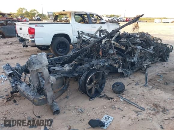 ✅ 2018 Ford F-150 XL • VIN: 1FTFW1E18JFD84821 • Lot: 43394530. Listed on IAAI with Not provided. Free auction sales archive from the USA and detailed vehicle history report at DreamBid. Image 4.