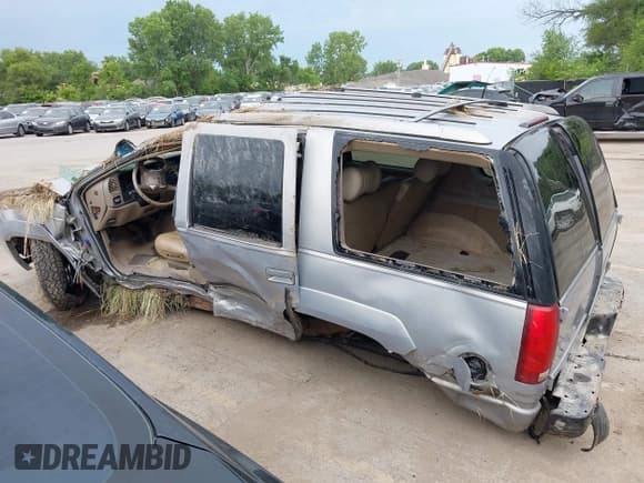 ✅ 2000 GMC Denali • VIN: 1GKEK13R6YR140162 • Lot: 42532005. Listed on IAAI with 213,050 mi. Free auction sales archive from the USA and detailed vehicle history report at DreamBid. Image 15.