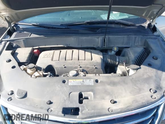 ✅ 2015 Chevrolet Traverse LT • VIN: 1GNKRGKD5FJ292200 • Lot: 43601906. Wystawiony na IAAI z przebiegiem 165 844 mil. Bezpłatny archiwum sprzedaży aukcyjnych z USA i szczegółowy raport historii pojazdu na DreamBid. Zdjęcie 10.