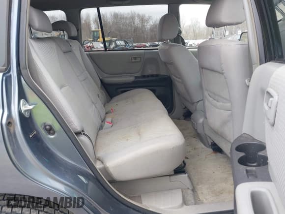 ✅ 2007 Toyota Highlander w/3rd Row • VIN: JTEEW21A670040600 • Lot: 41887388. Wystawiony na IAAI z przebiegiem 267 756 mil. Bezpłatny archiwum sprzedaży aukcyjnych z USA i szczegółowy raport historii pojazdu na DreamBid. Zdjęcie 8.