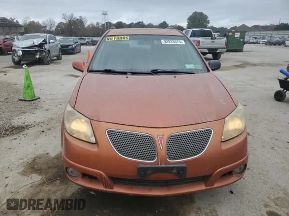 ✅ 2005 Pontiac Vibe • VIN: 5Y2SM63865Z428255 • Lot: 92933675. Wystawiony na Copart z przebiegiem 196 767 mil. Bezpłatny archiwum sprzedaży aukcyjnych z USA i szczegółowy raport historii pojazdu na DreamBid. Zdjęcie 5.