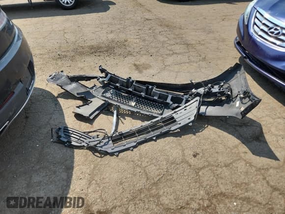 ✅ 2020 Lincoln MKZ Standard • VIN: 3LN6L5A93LR609529 • Lot: 66942455. Listed on Copart with 70,354 mi. Free auction sales archive from the USA and detailed vehicle history report at DreamBid. Image 12.