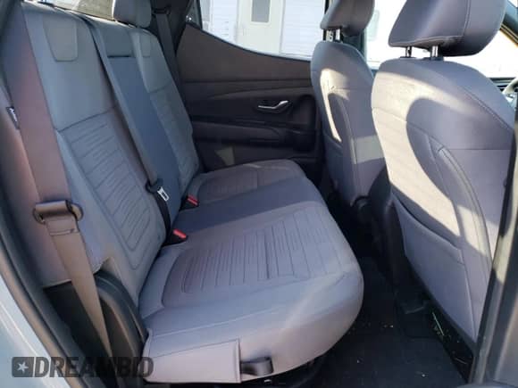 2024 Hyundai Santa Cruz SEL с VIN 5NTJB4DE7RH126448, выставлен на аукционе Copart как лот 86574864 с пробегом 7 721 миль миль и Списание • Salvage title. История ставок и продаж доступна на DreamBid. Изображение 10.