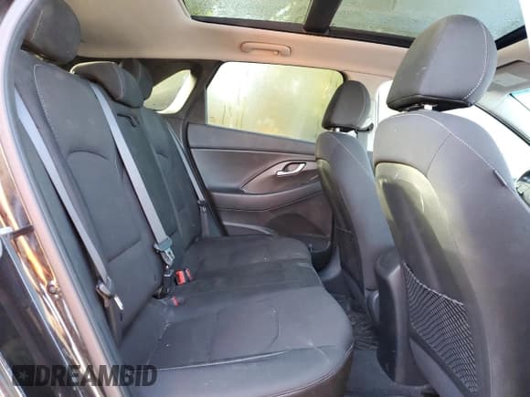 ✅ 2019 Hyundai Elantra • VIN: KMHH35LE3KU107808 • Лот: 81307965. Опубликован ранее на Copart с пробегом 182 979 миль. Бесплатный доступ к архиву аукционных продаж из США и подробный отчёт об истории автомобиля на DreamBid. Изображение 10.