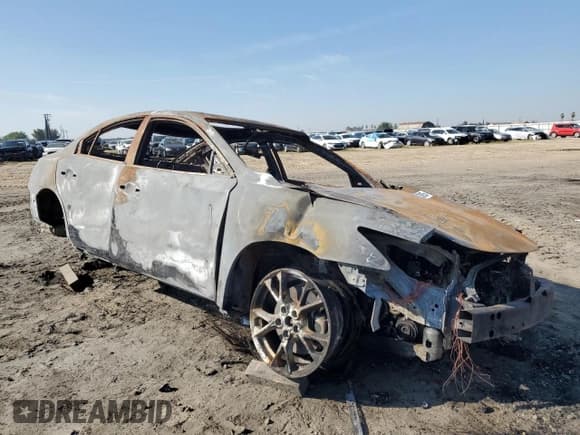 ✅ 2013 Nissan Maxima S • VIN: 1N4AA5AP3DC825650 • Lot: 52362395. Listed on Copart with Not provided. Free auction sales archive from the USA and detailed vehicle history report at DreamBid. Image 4.