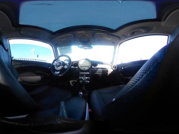 ✅ 2008 MINI Hardtop • VIN: WMWMF33598TT61727 • Лот: 43566444. Опубликован ранее на IAAI с пробегом 112 221 миль. Бесплатный доступ к архиву аукционных продаж из США и подробный отчёт об истории автомобиля на DreamBid. Изображение 18.