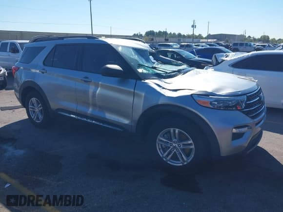 ✅ 2022 Ford Explorer XLT • VIN: 1FMSK7DH2NGA50873 • Lot: 43606419. Wystawiony na IAAI z przebiegiem 74 114 mil. Bezpłatny archiwum sprzedaży aukcyjnych z USA i szczegółowy raport historii pojazdu na DreamBid. Zdjęcie 1.