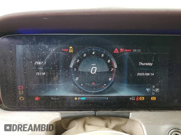 ✅ 2018 Mercedes-Benz E 400 • VIN: WDD1J6FB1JF016015 • Lot: 68827665. Listed on Copart with 75,118 mi. Free auction sales archive from the USA and detailed vehicle history report at DreamBid. Image 9.