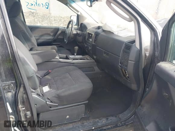 ✅ 2010 Nissan Titan SE • VIN: 1N6AA0EC7AN302682 • Лот: 41619128. Опубликован ранее на IAAI с пробегом 181 486 миль. Бесплатный доступ к архиву аукционных продаж из США и подробный отчёт об истории автомобиля на DreamBid. Изображение 5.