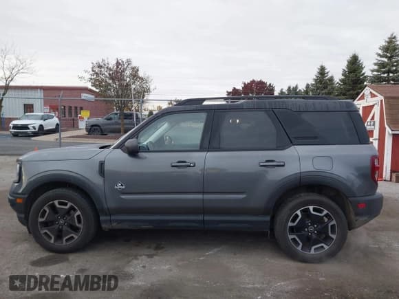 ✅ 2021 Ford Bronco Sport Outer Banks • VIN: 3FMCR9C6XMRB21756 • Lot: 43586811. Listed on IAAI with 101,965 mi. Free auction sales archive from the USA and detailed vehicle history report at DreamBid. Image 14.
