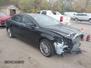 ✅ 2013 Ford Fusion SE • VIN: 3FA6P0HR1DR191769 • Lot: 43498053. Wystawiony na IAAI z przebiegiem 161 947 mil. Bezpłatny archiwum sprzedaży aukcyjnych z USA i szczegółowy raport historii pojazdu na DreamBid. Zdjęcie 1.