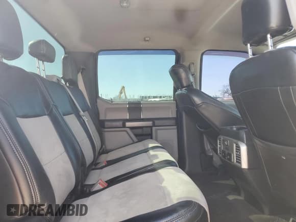 ✅ 2018 Ford F-350 XL • VIN: 1FT8W3DT5JEC43489 • Lot: 84712604. Listed on Copart with 147,739 mi. Free auction sales archive from the USA and detailed vehicle history report at DreamBid. Image 10.