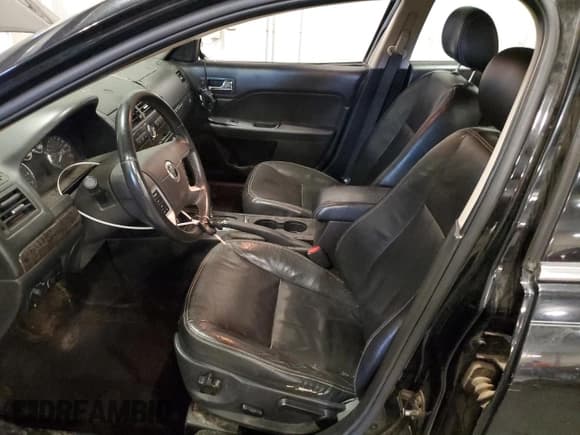 ✅ 2008 Mercury Milan Premier • VIN: 3MEHM08198R655613 • Lot: 61052595. Listed on Copart with 241,329 mi. Free auction sales archive from the USA and detailed vehicle history report at DreamBid. Image 7.