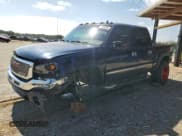 ✅ 2006 GMC Sierra 1500 SLE2 • VIN: 2GTEK13T661242199 • Lot: 70198294. Wystawiony na Copart z przebiegiem 143 288 mil. Bezpłatny archiwum sprzedaży aukcyjnych z USA i szczegółowy raport historii pojazdu na DreamBid. Zdjęcie 1.