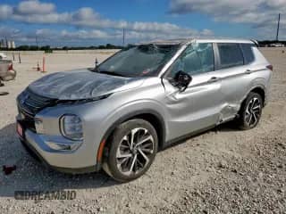 2022 Mitsubishi Outlander ES с VIN JA4J3TA89NZ025901, выставлен на аукционе Copart как лот 66313305 с пробегом 53 400 миль миль и Списание • Salvage title. История ставок и продаж доступна на DreamBid. Изображение 1.