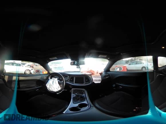 2019 Dodge Challenger R/T z VIN 2C3CDZBT8KH759253, wystawiony jako IAAI lot #43159756 z przebiegiem 92 199 mil mil oraz . Historia ofert i sprzedaży dostępna na DreamBid. Obrazek 18.