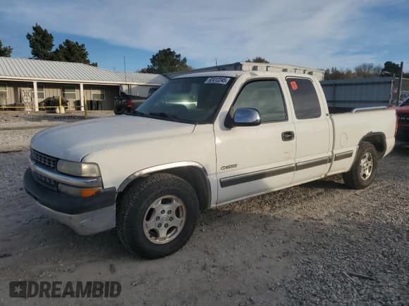 ✅ 2001 Chevrolet Silverado 1500 LS • VIN: 2GCEC19T611227652 • Лот: 92412245. Опубликован ранее на Copart с пробегом 262 663 миль. Бесплатный доступ к архиву аукционных продаж из США и подробный отчёт об истории автомобиля на DreamBid. Изображение 1.