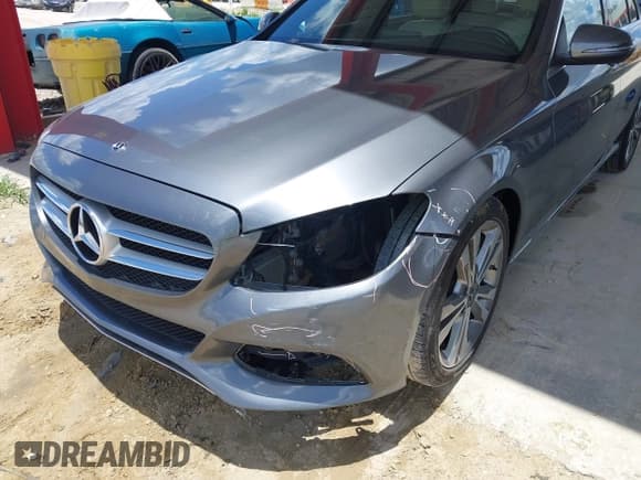 ✅ 2018 Mercedes-Benz C 300 • VIN: WDDWF4JB5JR336567 • Lot: 42435540. Listed on IAAI with 79,450 mi. Free auction sales archive from the USA and detailed vehicle history report at DreamBid. Image 6.