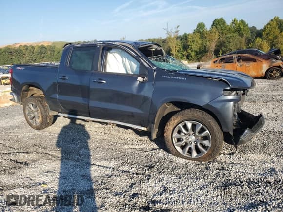 ✅ 2021 Chevrolet Silverado 1500 LT • VIN: 1GCUYDED4MZ293982 • Lot: 80180955. Wystawiony na Copart z przebiegiem Nie podano. Bezpłatny archiwum sprzedaży aukcyjnych z USA i szczegółowy raport historii pojazdu na DreamBid. Zdjęcie 4.