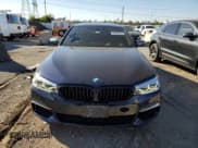 ✅ 2018 BMW 5 Series M550i xDrive • VIN: WBAJB9C57JG463818 • Лот: 86098125. Опубликован ранее на Copart с пробегом 62 356 миль. Бесплатный доступ к архиву аукционных продаж из США и подробный отчёт об истории автомобиля на DreamBid. Изображение 5.