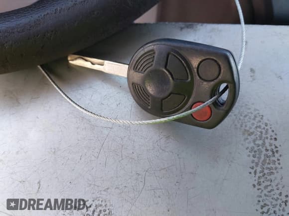 ✅ 2017 Ford Transit • VIN: 1FTYR1ZM2HKA78445 • Lot: 42106503. Wystawiony na IAAI z przebiegiem 143 544 mil. Bezpłatny archiwum sprzedaży aukcyjnych z USA i szczegółowy raport historii pojazdu na DreamBid. Zdjęcie 11.