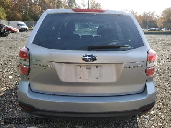 ✅ 2014 Subaru Forester 2.5i • VIN: JF2SJAACXEH540857 • Lot: 91172875. Listed on Copart with 93,927 mi. Free auction sales archive from the USA and detailed vehicle history report at DreamBid. Image 6.