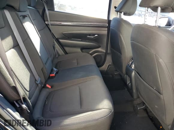 ✅ 2022 Hyundai Tucson Blue • VIN: KM8JBCA11NU081724 • Lot: 72152804. Wystawiony na Copart z przebiegiem 30 854 mil. Bezpłatny archiwum sprzedaży aukcyjnych z USA i szczegółowy raport historii pojazdu na DreamBid. Zdjęcie 10.