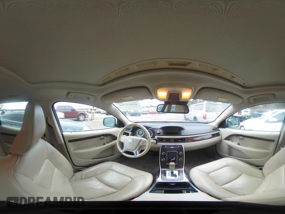 ✅ 2012 Volvo XC70 3.2L • VIN: YV4952BZ1C1129568 • Lot: 43812784. Wystawiony na IAAI z przebiegiem 156 387 mil. Bezpłatny archiwum sprzedaży aukcyjnych z USA i szczegółowy raport historii pojazdu na DreamBid. Zdjęcie 19.