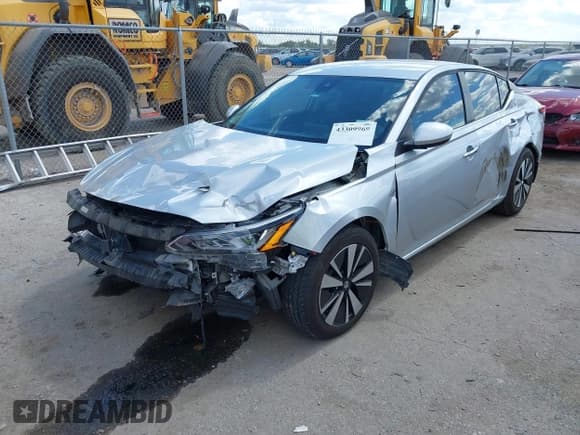 ✅ 2021 Nissan Altima SV • VIN: 1N4BL4DV5MN302444 • Lot: 43309969. Listed on IAAI with 80,826 mi. Free auction sales archive from the USA and detailed vehicle history report at DreamBid. Image 18.