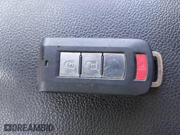 2017 Mitsubishi Outlander SE с VIN JA4AZ3A33HZ029739, выставлен на аукционе IAAI как лот 42598418 с пробегом 158 648 миль миль и . История ставок и продаж доступна на DreamBid. Изображение 11.