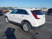 ✅ 2024 Cadillac XT4 FWD Luxury • VIN: 1GYAZAR45RF112366 • Лот: 43478282. Опубликован ранее на IAAI с пробегом 15 444 миль. Бесплатный доступ к архиву аукционных продаж из США и подробный отчёт об истории автомобиля на DreamBid. Изображение 3.