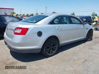 ✅ 2012 Ford Taurus SEL • VIN: 1FAHP2EW2CG139362 • Lot: 42756382. Wystawiony na IAAI z przebiegiem 69 159 mil. Bezpłatny archiwum sprzedaży aukcyjnych z USA i szczegółowy raport historii pojazdu na DreamBid. Zdjęcie 4.