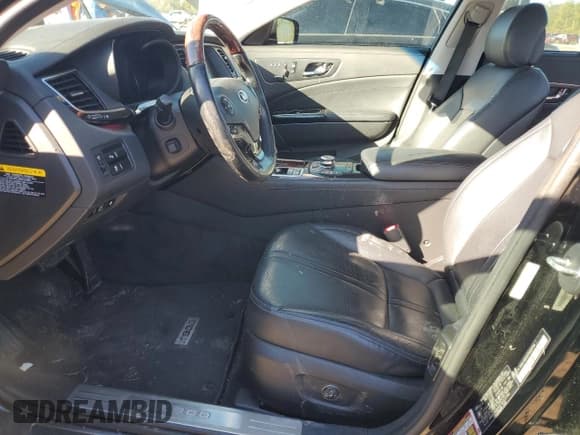 ✅ 2015 Kia K900 Premium • VIN: KNALU4D4XF6023794 • Lot: 81282614. Listed on Copart with 236,254 mi. Free auction sales archive from the USA and detailed vehicle history report at DreamBid. Image 7.