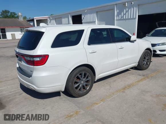 ✅ 2017 Dodge Durango GT • VIN: 1C4RDHDG9HC923668 • Lot: 42048583. Wystawiony na IAAI z przebiegiem 107 415 mil. Bezpłatny archiwum sprzedaży aukcyjnych z USA i szczegółowy raport historii pojazdu na DreamBid. Zdjęcie 4.