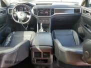 ✅ 2018 Volkswagen Atlas SE • VIN: 1V2DR2CA7JC506107 • Lot: 82087765. Wystawiony na Copart z przebiegiem 140 634 mil. Bezpłatny archiwum sprzedaży aukcyjnych z USA i szczegółowy raport historii pojazdu na DreamBid. Zdjęcie 8.