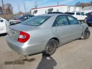 ✅ 2004 Toyota Camry SE • VIN: 4T1BE32K14U371091 • Lot: 43697344. Wystawiony na IAAI z przebiegiem 190 211 mil. Bezpłatny archiwum sprzedaży aukcyjnych z USA i szczegółowy raport historii pojazdu na DreamBid. Zdjęcie 4.